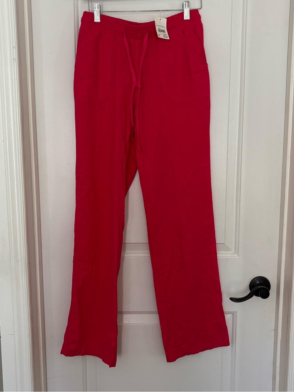 Cato hot pink linen blend pants XS
NWT lightweight flowy casual trouser